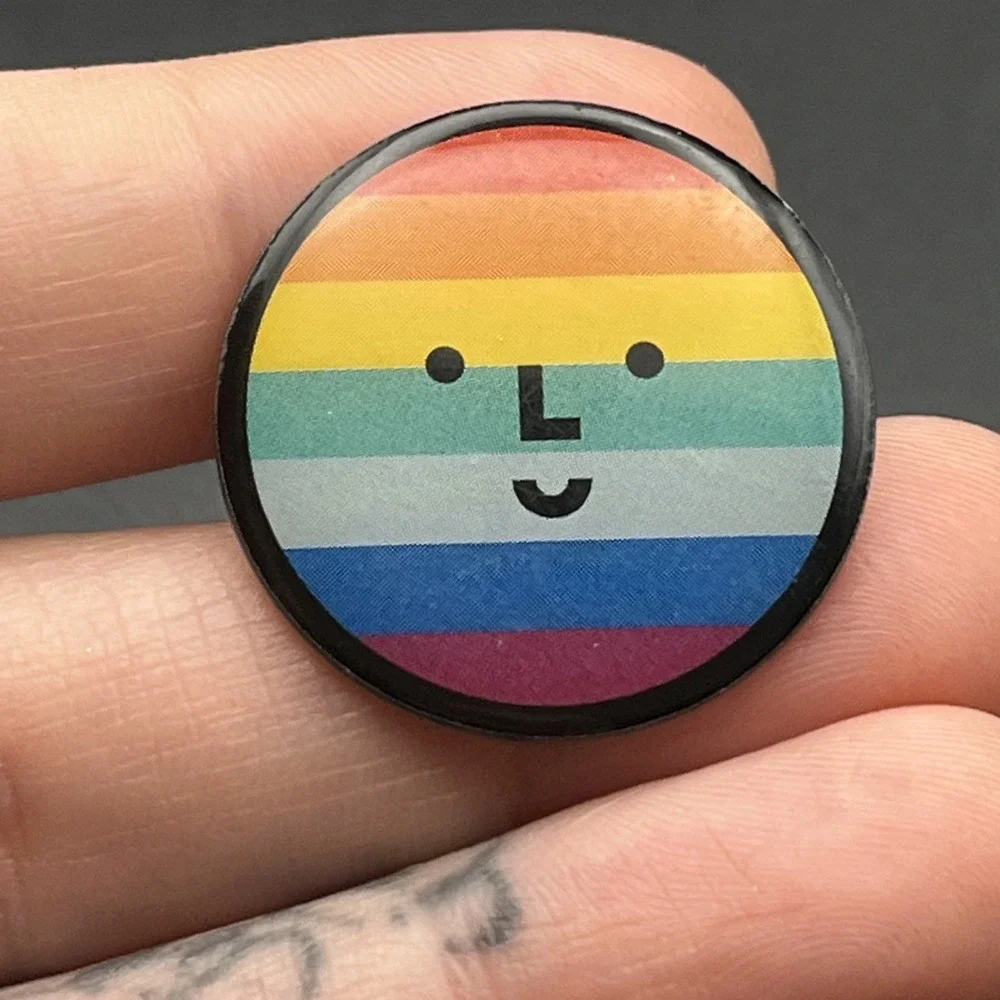 Rainbow Pride Flag Smiley Face Lapel Hat Pin‎